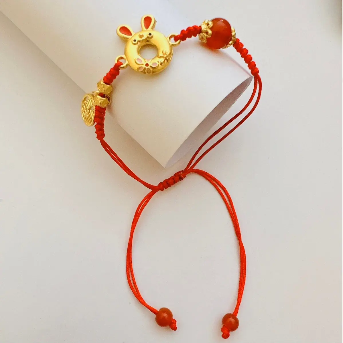 Gelang hoki tali merah serut