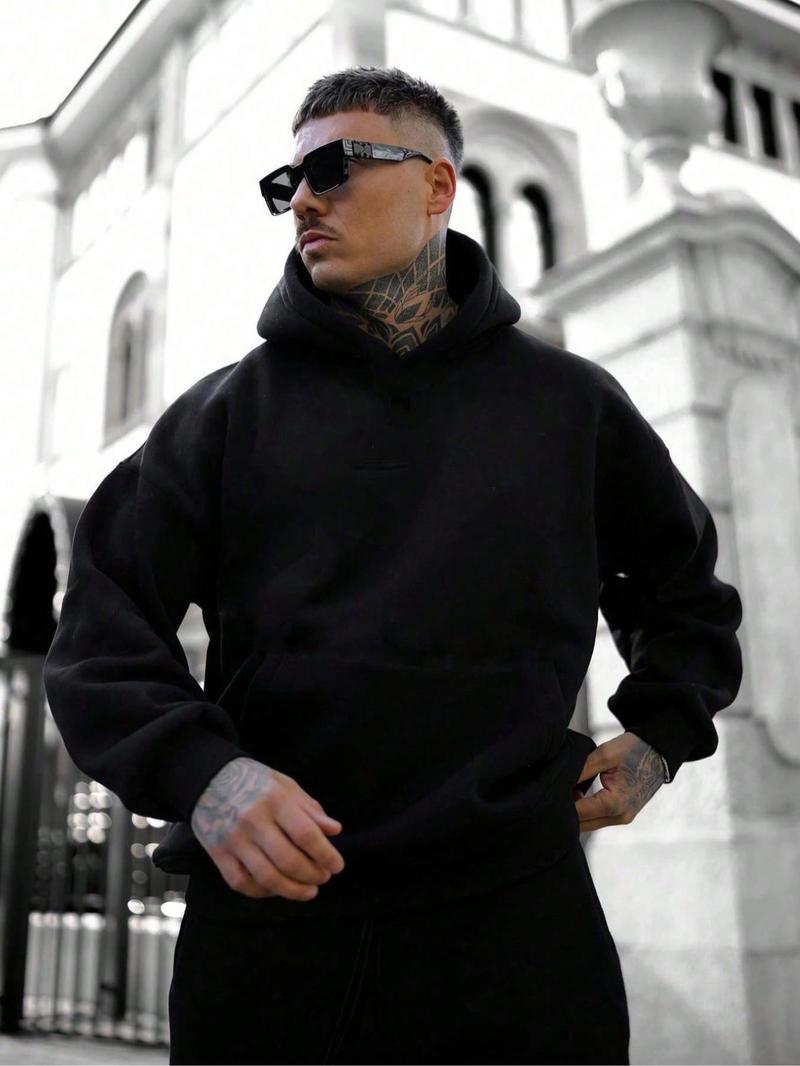 Product Introduction of Men's Solid Drop Shoulder Thermal Lined Hoodie, Casual Regular Fit Long Sleeve Pocket Hooded Sweatshirt for Fall & Winter, Men's Clothes for Daily Wear 5