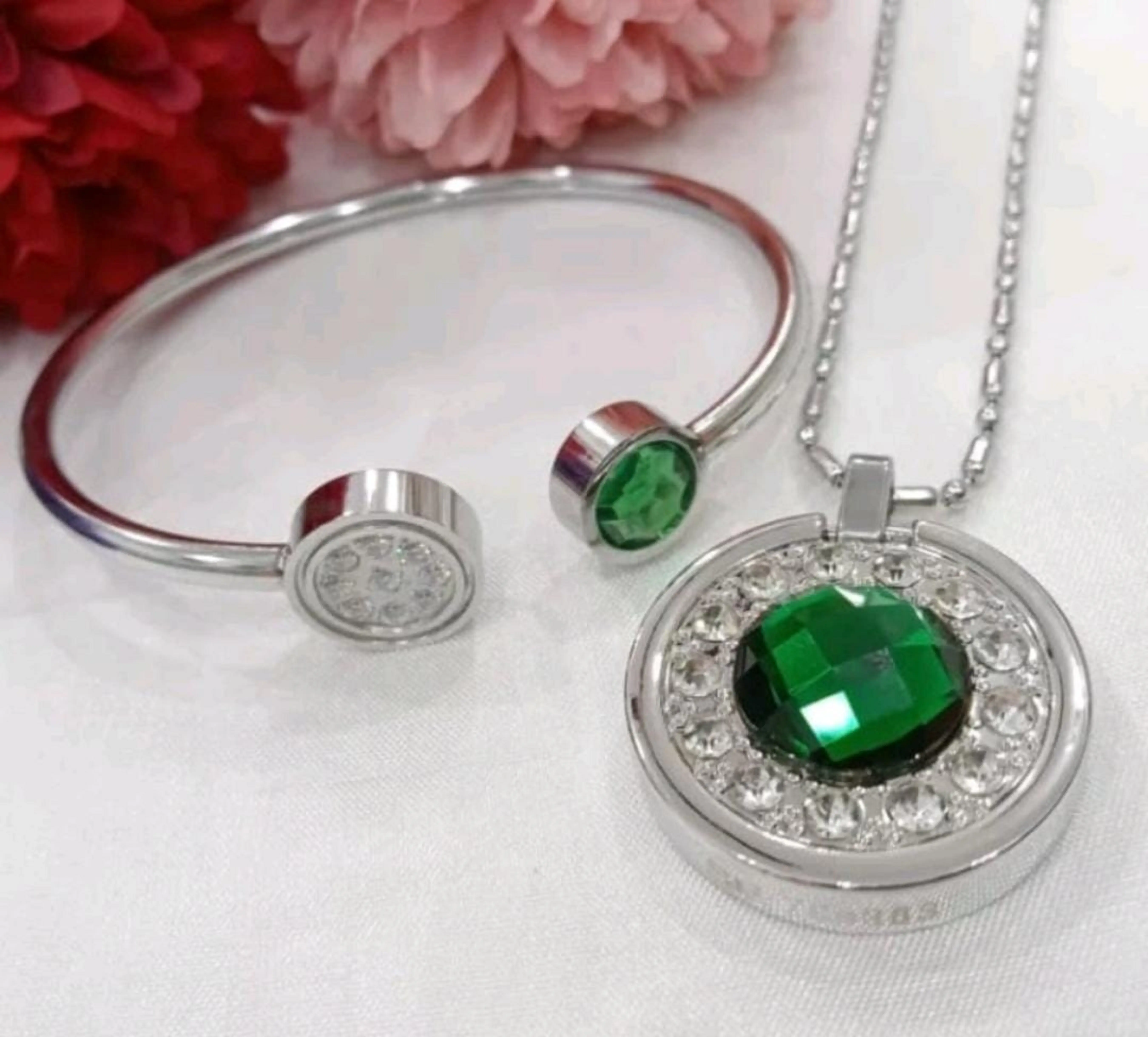 1 SET KALUNG TITANIUM BISA BAYAR DITEMPAT