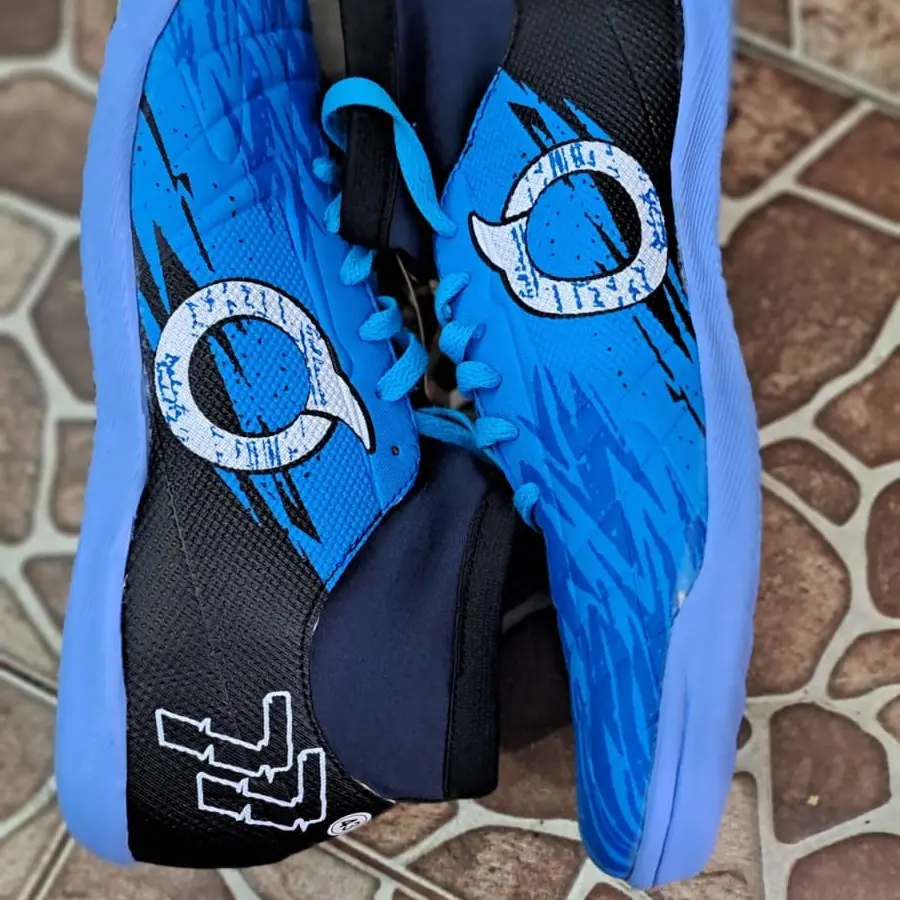 SEPATU FUTSAL/SEPATU PRIA/TERBARU TERLARIS 2023!!COD Futsal