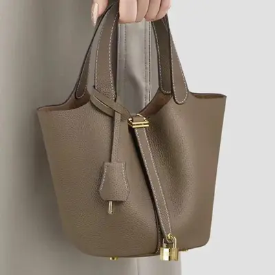 Oliver and annis handbags deals