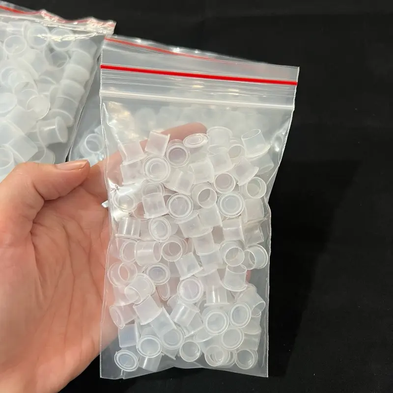 Chung nhựa có đế tròn 100 cái 3