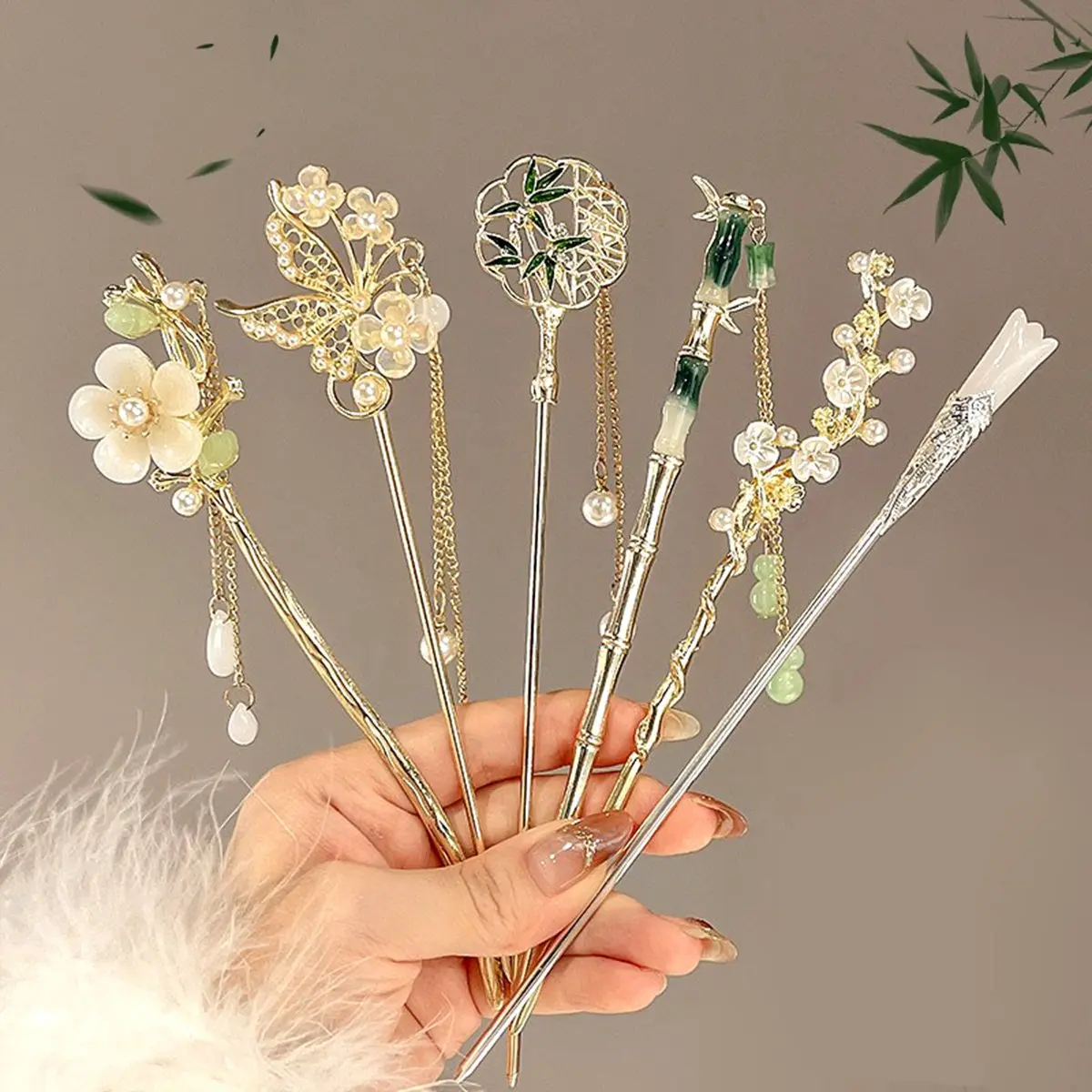 GOTI - Phụ Kiện Tóc Nữ Trâm Cài Tóc Cổ Điển Hình Hoa 3Cánh Phối Hạt Xinh Xắn Phong Cách Cổ Trang TC509