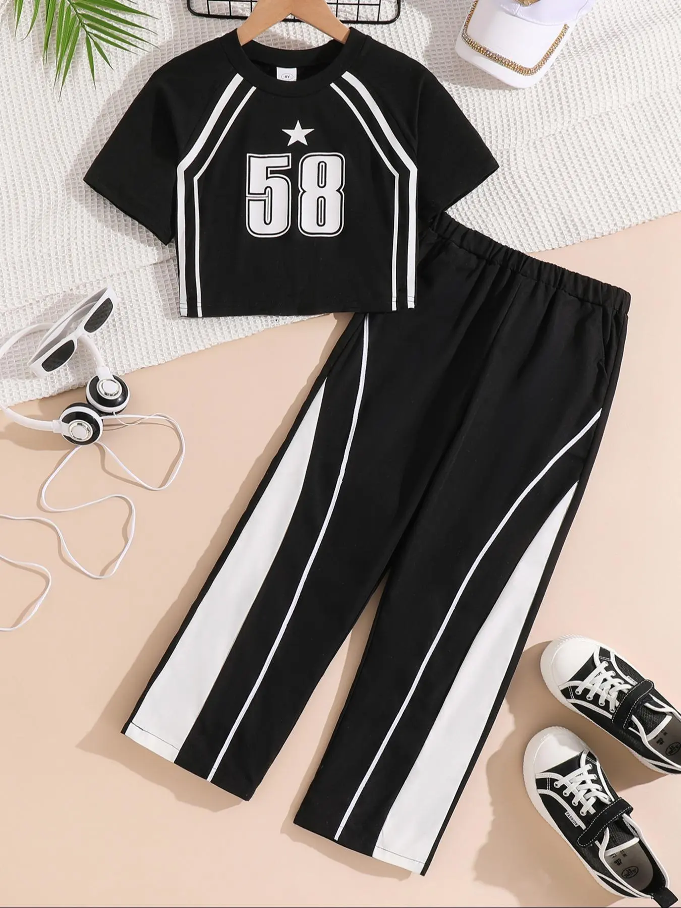 Girl's Number Print Crop Tee & Striped Print Pants Set, Casual Fashion Cozy Round Neck Short Sleeve Top & Trousers for Daily Outdoor Wear, Kids Clothing for Spring & Fall