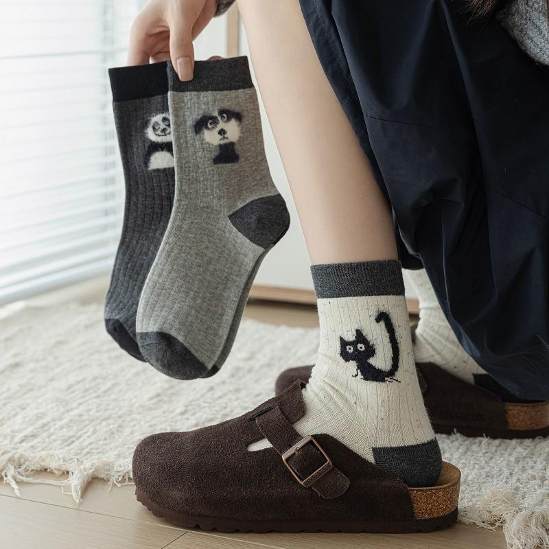 Product Introduction of Cute Animal Socks Cartoon Puppy Cat Trendy Autumn/Winter Cotton Yarns Flocking Plush Stockings Fashion Warm Casual Women's Socks 14