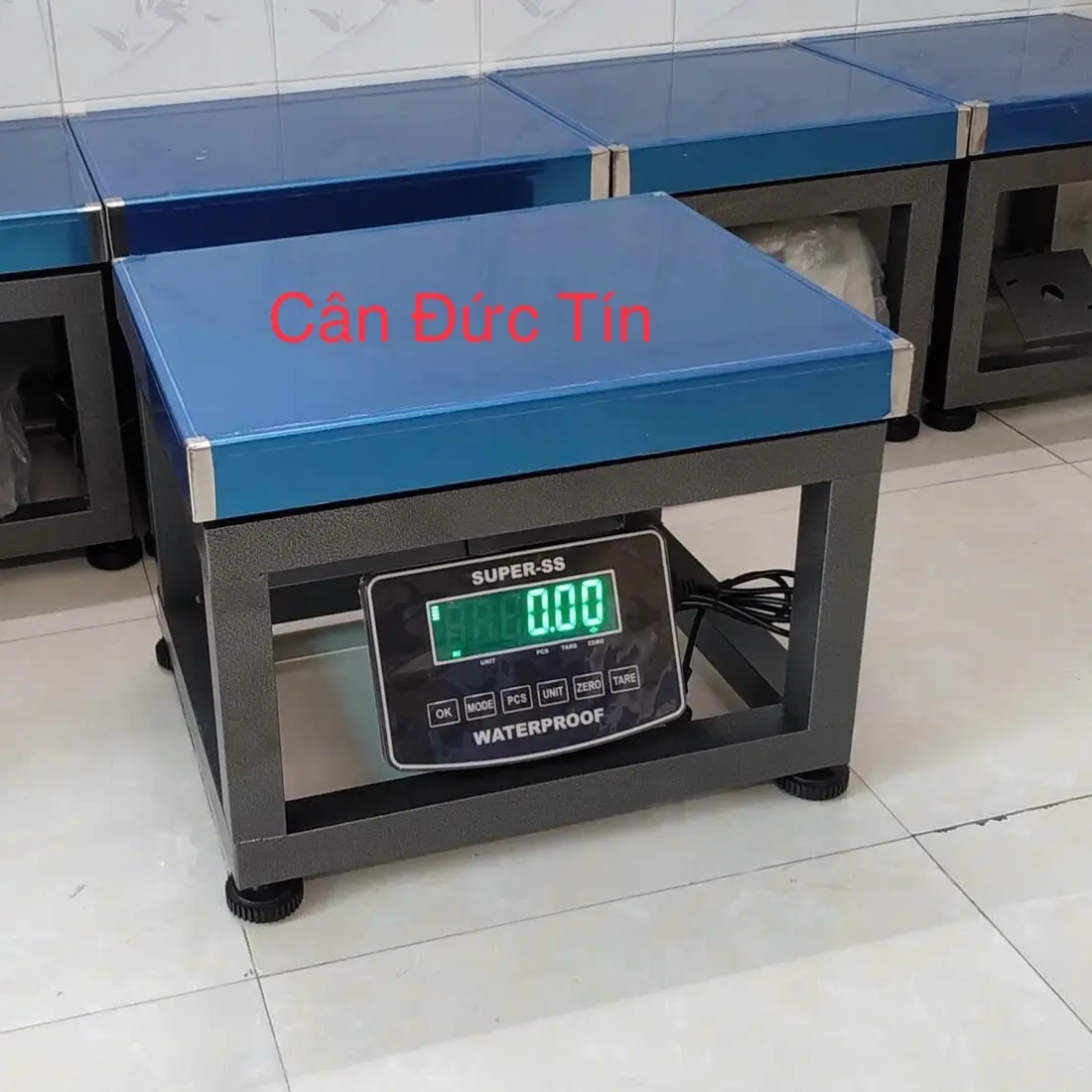 Cân heo điện tử 500kg cảm biến lớn số xanh chống nước chốt số nhanh - Bảo hành 1 năm
