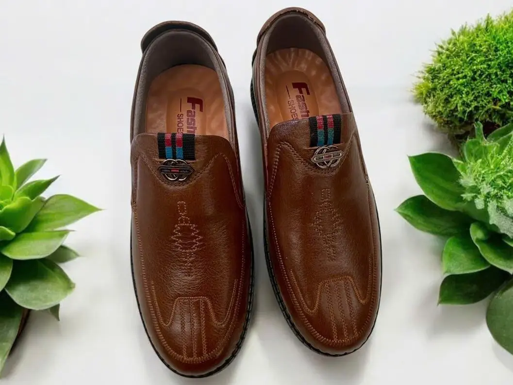 Giầy da bò ,mẫu logo đồng tiền ,màu Vàng bò,đế cao su ,khâu xuyên đế