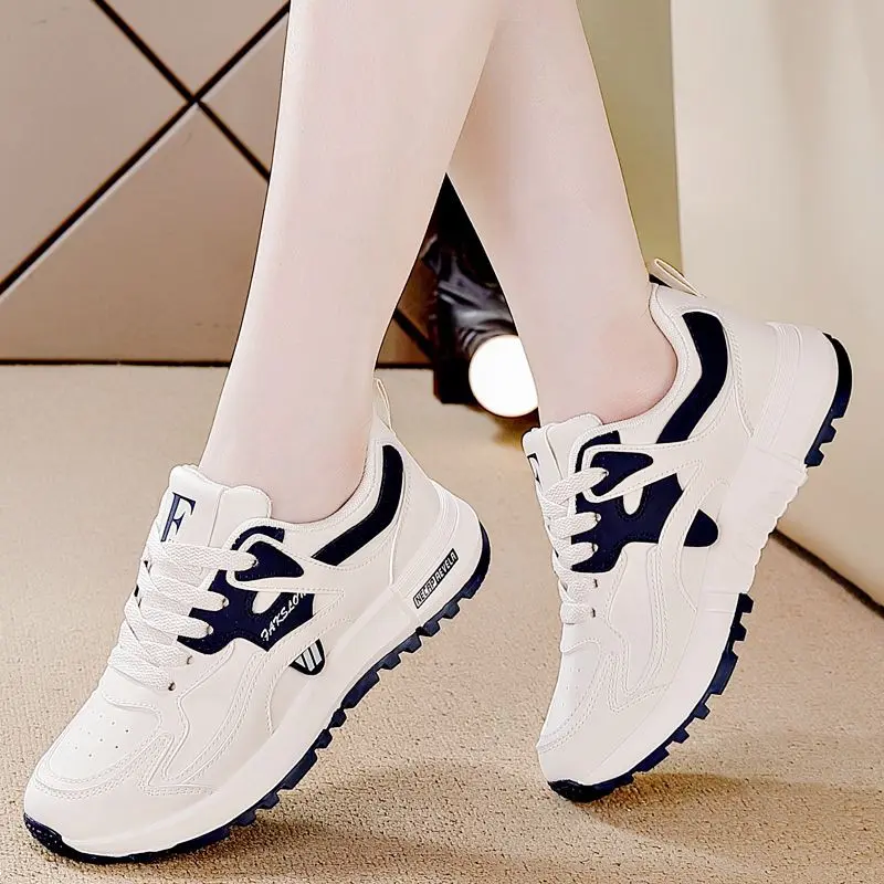 Kasut Sniker Saiz Besar untuk Wanita, Koleksi Musim Bunga Baharu 2024, Gaya Korea Popular, Serba guna dan Ringan, Kasut Lari, Kasut Ayah Kasual Kulit, untuk Wanita Casual Shoes Sneakers sneakers  tapak