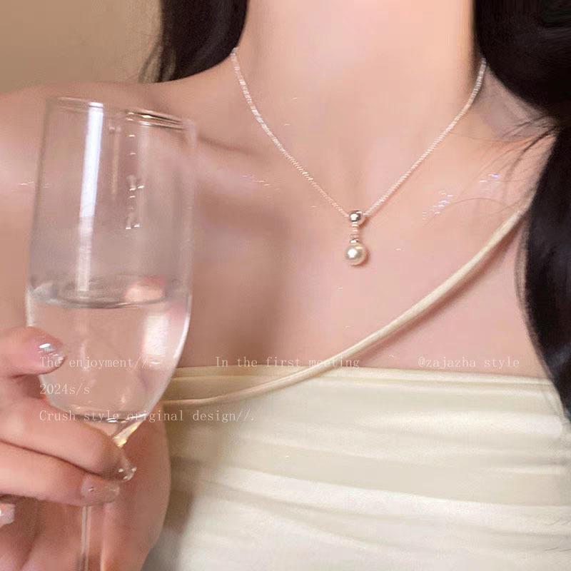 Product Introduction of Pearl Necklace for Women, Niche Light Luxury Design, High-end Fashionable Temperament, Clavicle Chain, Choker, Sweater Chain, Bead Chain 14
