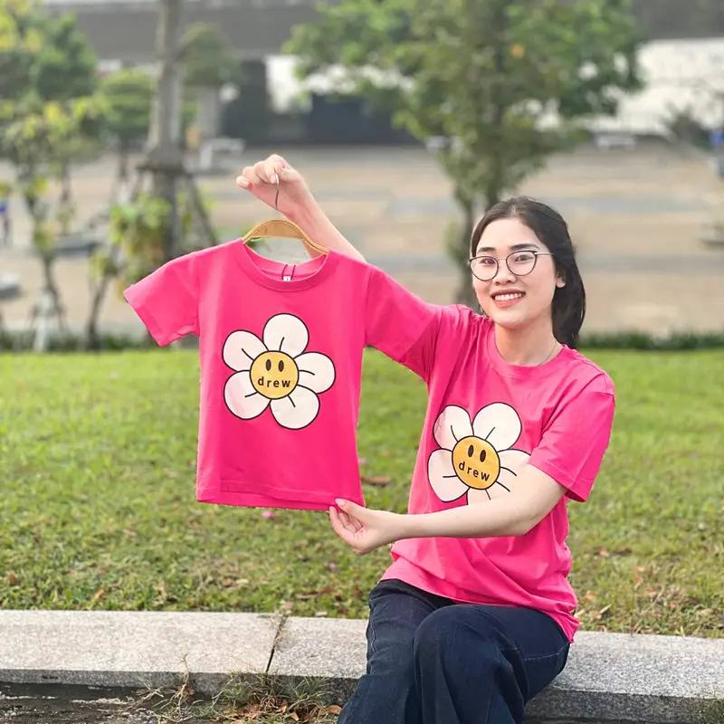 Áo thun gia đình màu hồng bông hoa xinh xắn, đủ size, co giãn tốt - Áo gia đình Nhân Uniform 5