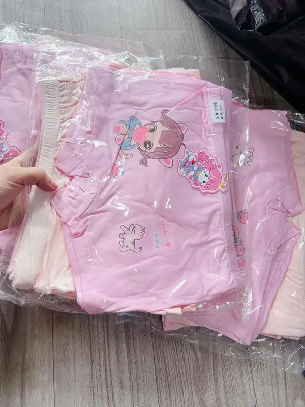 Set 10 quần chip đùi bé gái nhiều họa tiết dễ thương 8-36kg 3