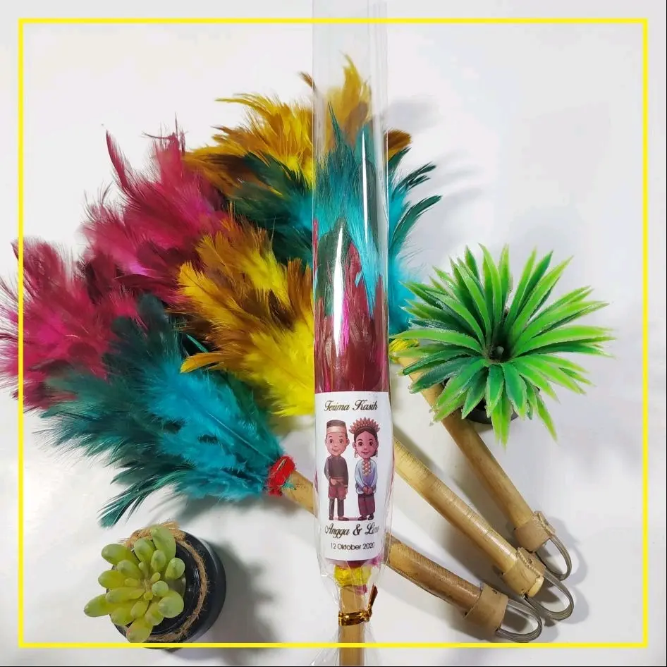 100 pcs souvenir kemoceng sovenir pernikahan