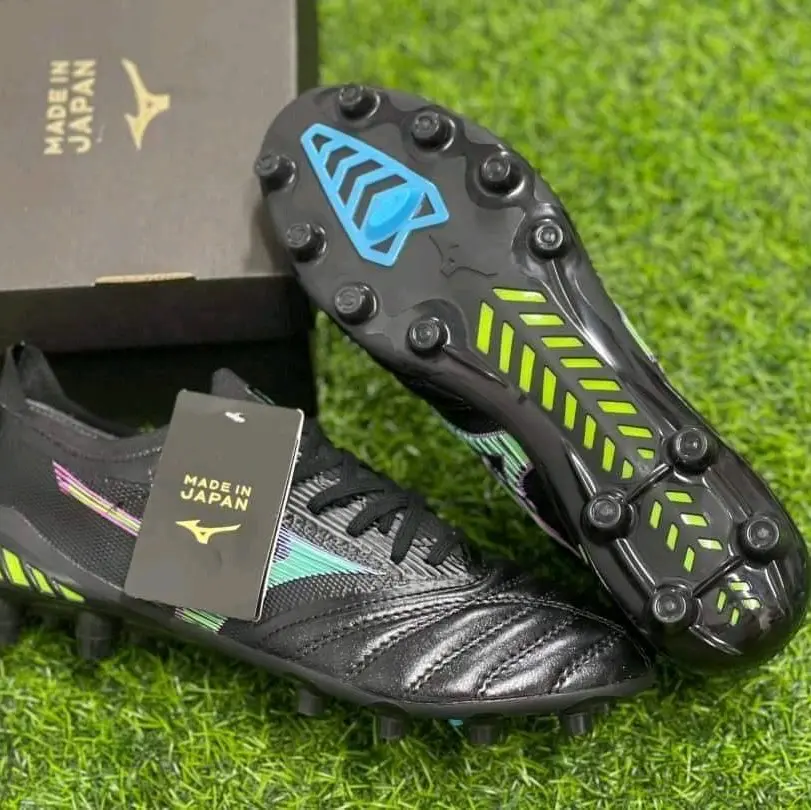 รองเท้าบอล ดำเขียวเด่อ มีเย็บพื้น มีค่าบริการทักมาครับ - Shoe กีฬา บอล ออกกำลังกาย Sport