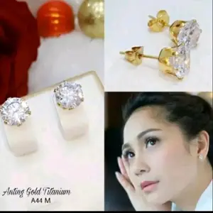 Anting Motip Tusuk Titanium Berlapis Emas24k. Anti Karat