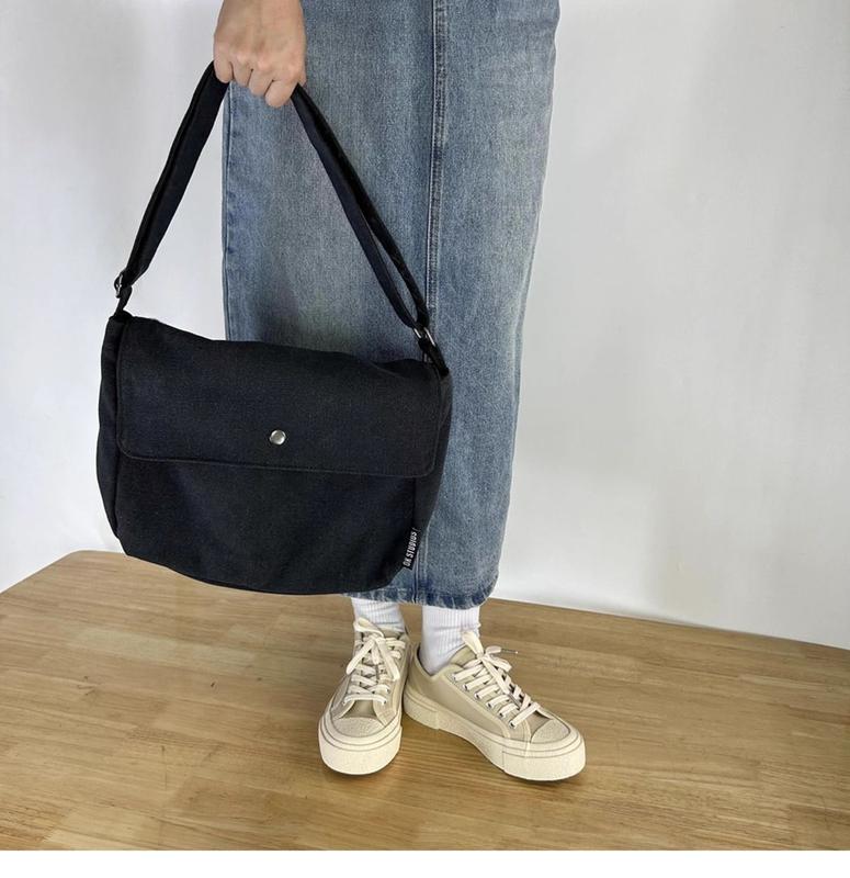 Product Introduction of Beg Kanvas Satu Bahu, untuk Lelaki dan Wanita, Gaya Korea, Kapasiti Besar, Sesuai untuk Pelajar dan Komuter, Beg Tote, Serbaguna Minoriti, Ketibaan Baru 12