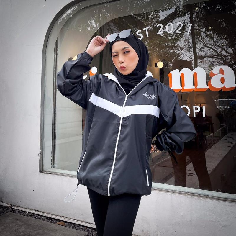 Jaket Parasut Wanita Olahraga Goes dan Lari - jaket Mathilda Sport 5