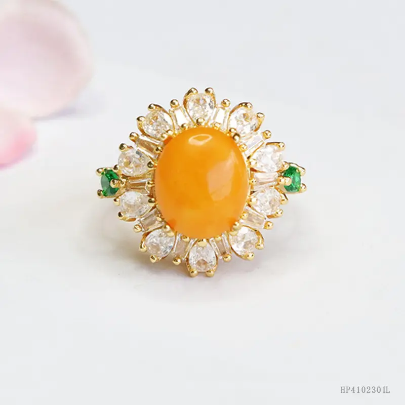 Baltic Amber Ring Natural Beeswax Ring Jewelry Female Temperament Jewelry Gift
