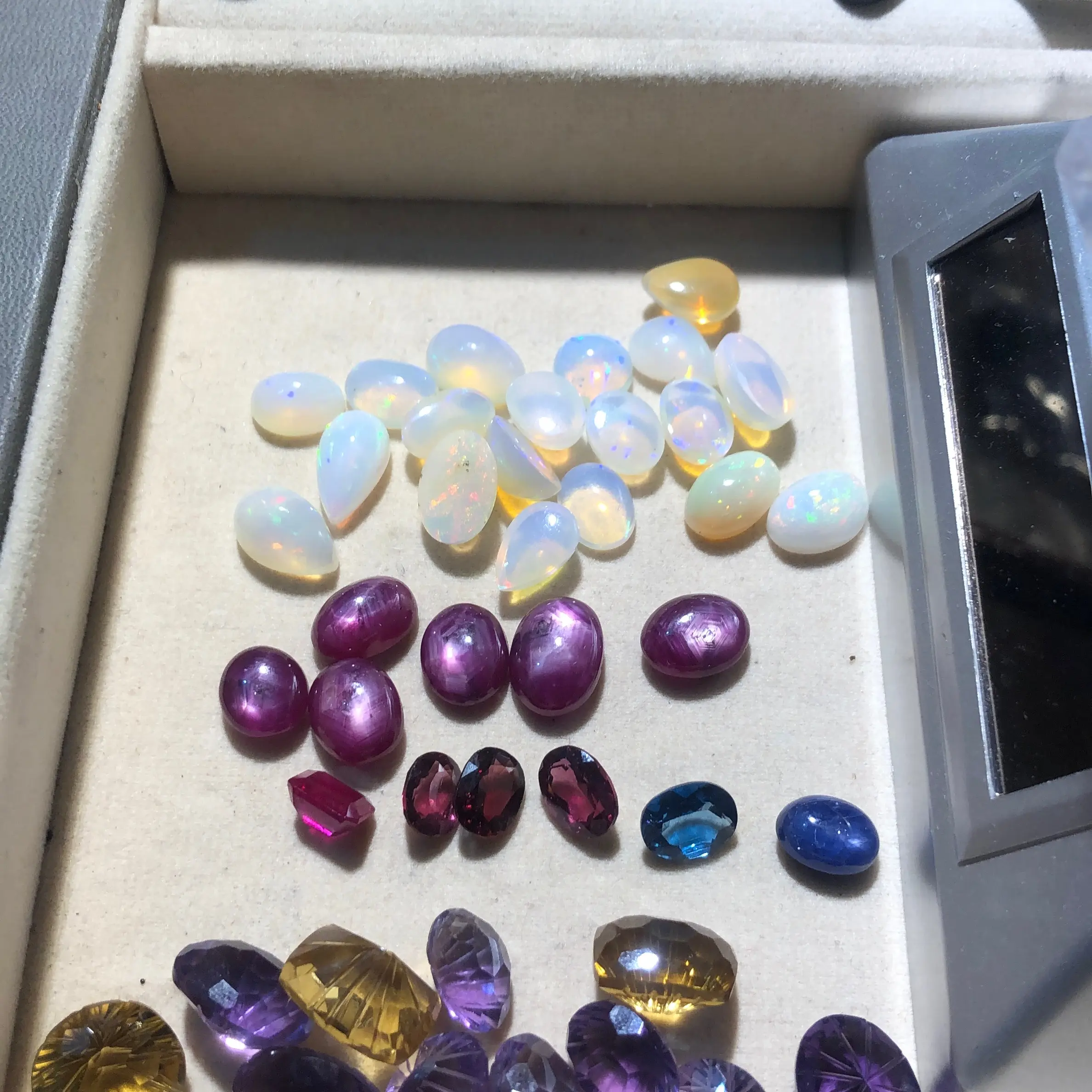 Bn natural whait opal Laki-laki Pelapisan Logam Kain Anggun