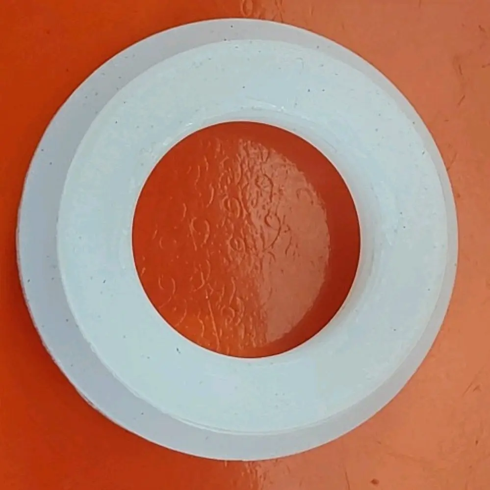 Ron ty trong chịu nhiệt phi 25cm dùng thay cho máy năng lượng mặt trời Bình Minh tại Bình Chánh TPHCM(giá sp 1 ron).