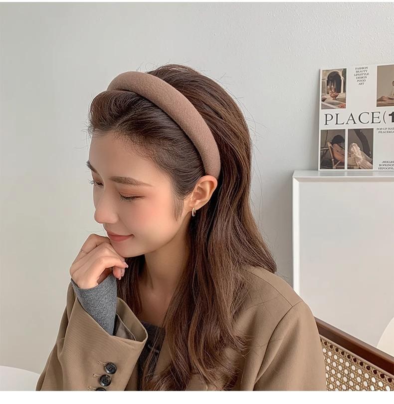 Product Introduction of Solid Color Versatile Sponge Headband Soft Stretchy Hair Accessory for Everyday Styling, Workouts Fashion Comfortable Non-Slip Hair Band for Women Girls 10