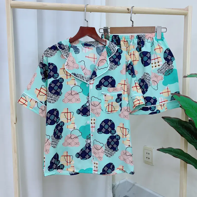 Đồ bộ chất liệu Lụa họa tiết - Chuột xanh Áo 1
