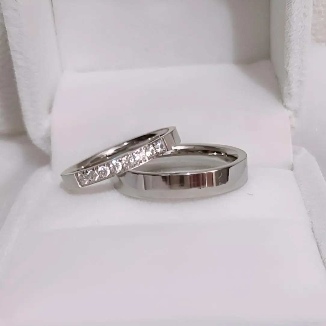 Cincin Couple Venus Titanium Anti Karat Stainless Steel, Model Elegan Gold Tahan Lama dan Aman untuk Pernikahan dan Pertunangan Rings