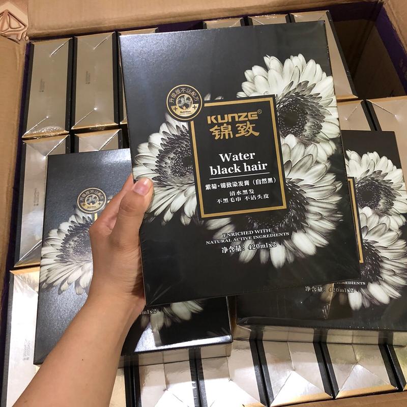 thuốc nhuộm đen phủ bạc HOA CÚC ( không dính da đầu , không phai đỏ , mùi thơm hoa cúc dễ chịu ) NGOC LAN ( dổi màu tóc )