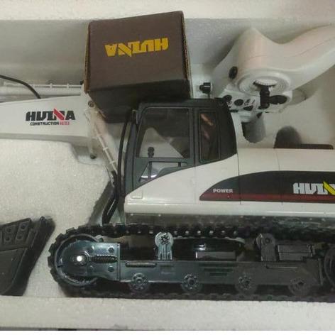 Mainan RC Huina 1550 VS 1550-70 RC Car Excavator 15c 1/14 Scale 5