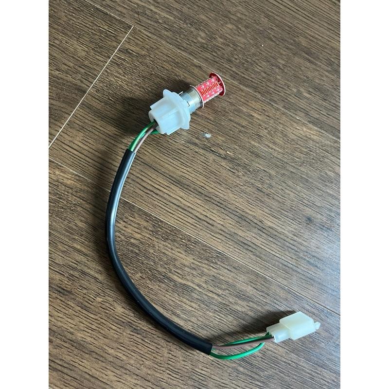 Đui Đèn Sẵn Rắc Cắm Hậu Nháy Gắn Xe Điện 12v Hàng Xịn