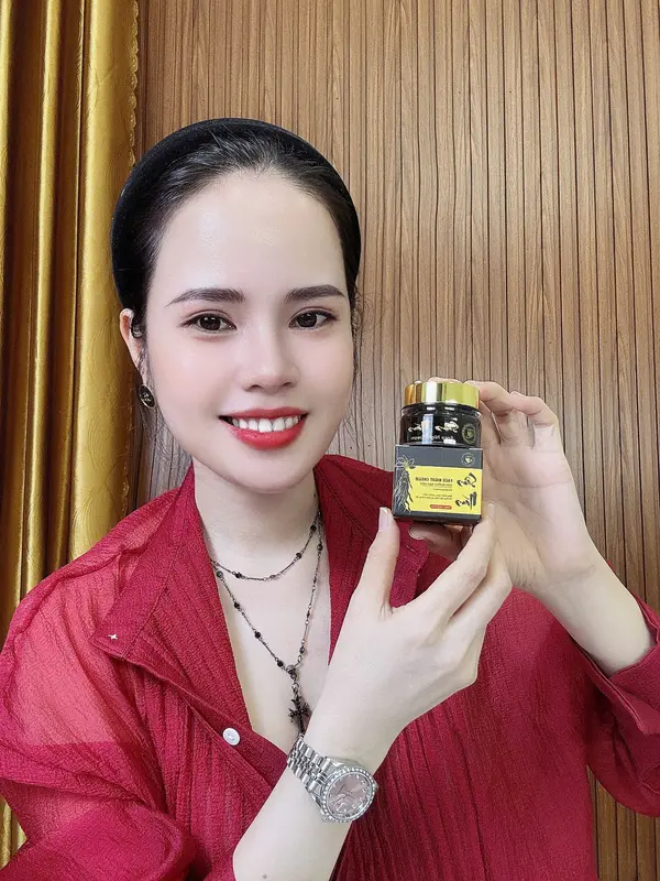 COMBO KEM FACE NGÀY và ĐÊM Sâm nám 8G ban đêm.Bạch nhân sâm 8G ban ngày TẶNG KÈM SERUM 3