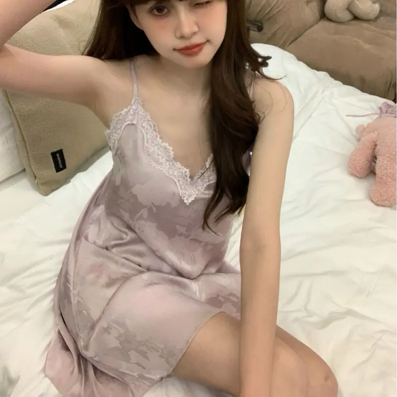 Bộ đồ ngủ nữ 2024 Phong Cách Mới Gợi Cảm Cám Dỗ Váy Ngủ Cổ Chữ V Sling Ice Silk Lụa Đơn Giản - Dress 5
