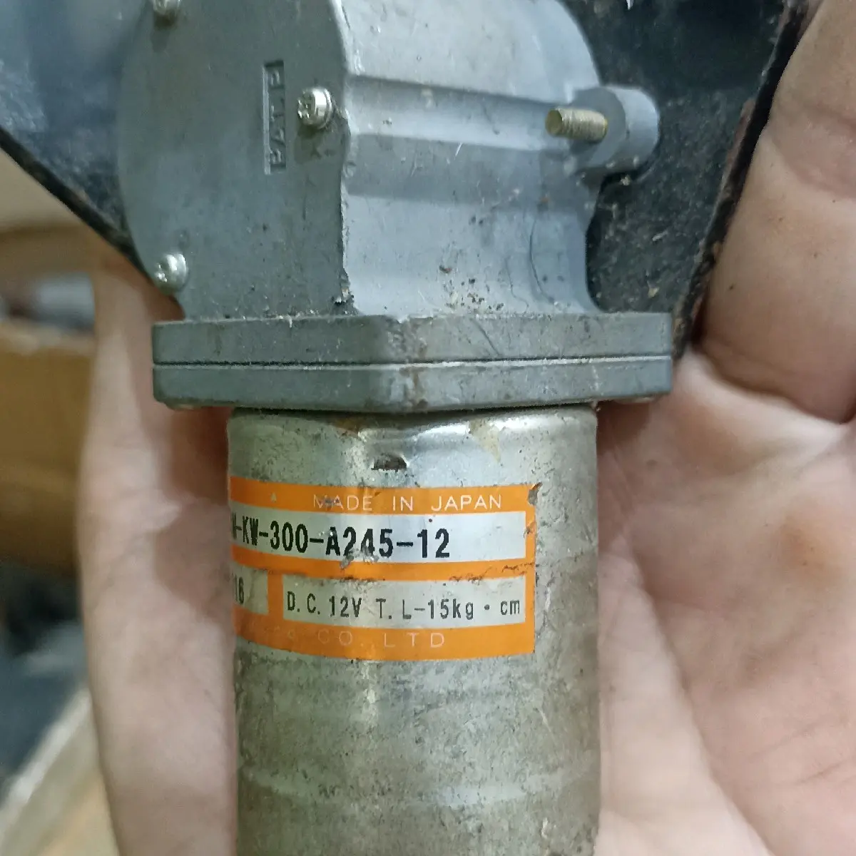 mô tơ giảm tốc 12v 15v/p