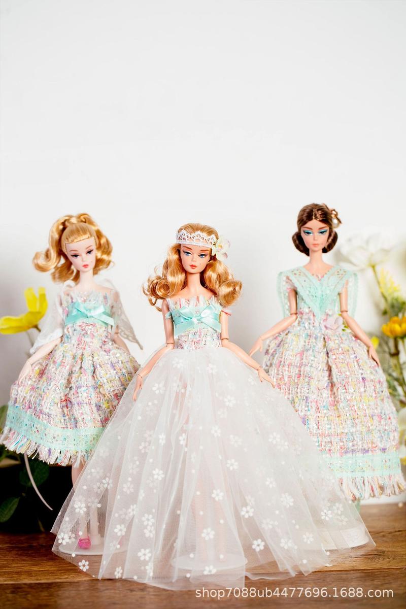Product Introduction of Xianxian Supermodel Doll Dress Accessories 30cm European and American Style Original Fashion Dress Set 16