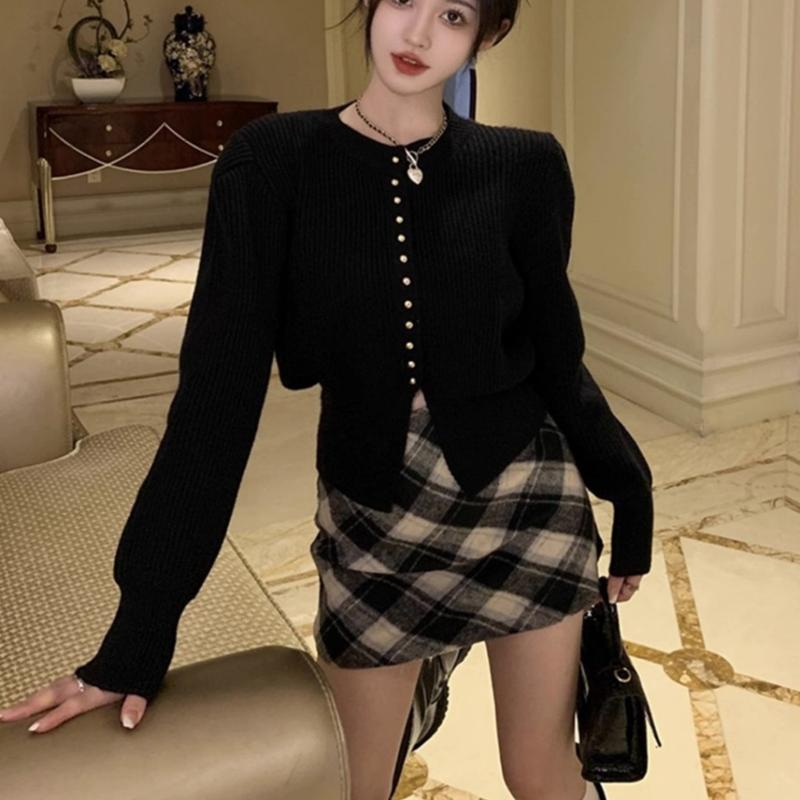 Atasan Rajut Oneck Lengan Panjang Wanita Kancing Mati Korean Style Kaos Top Baju Knit Wanita Basic Long Sleeve 2