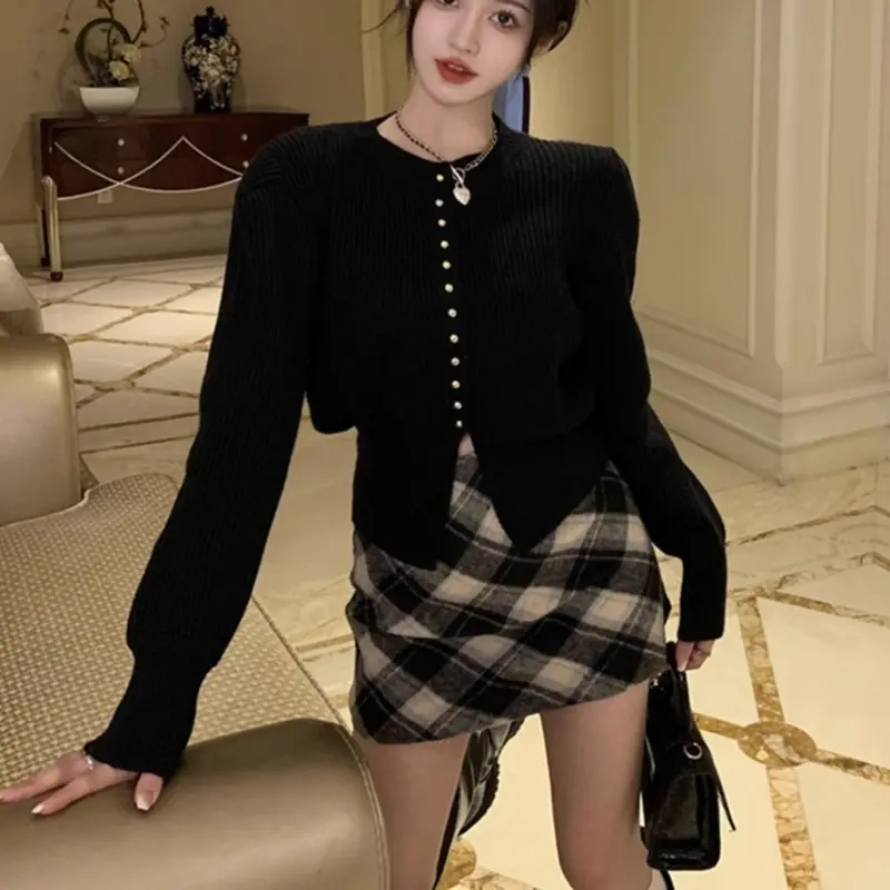 Atasan Rajut Oneck Lengan Panjang Wanita Kancing Mati Korean Style Kaos Top Baju Knit Wanita Basic Long Sleeve 2