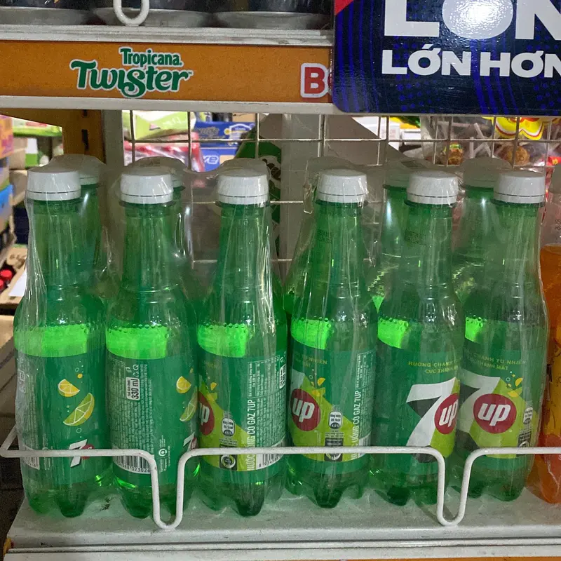1 lốc 7up  (6 chai x330ml) 4