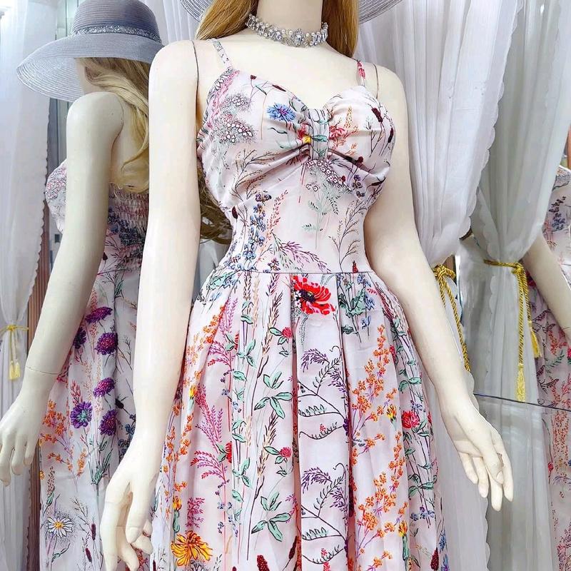 Đầm hoa 2 dây Nơ trước ngực, áo có mút, DÁNG DÀI tới mắc cá chân.