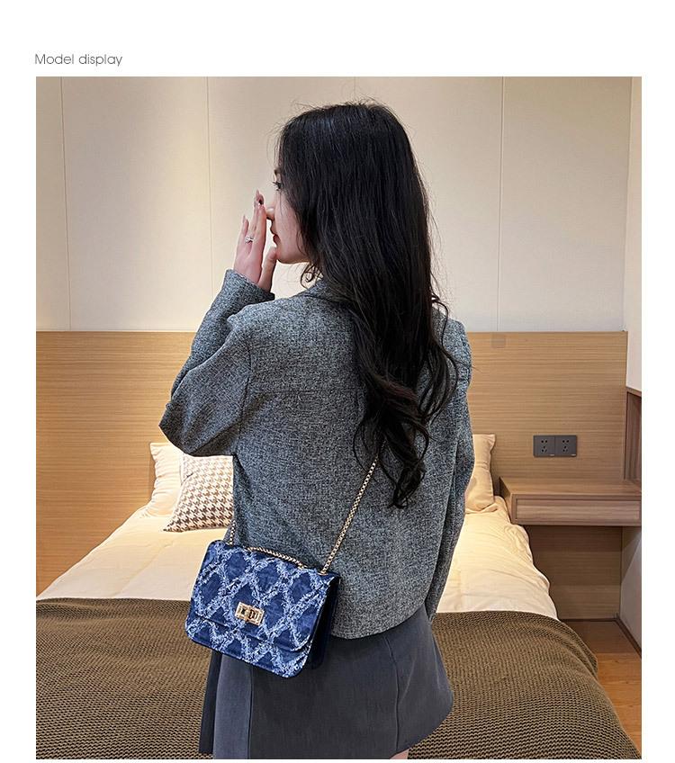 Product Introduction of 2024 New Fashion Women's Bag Trendy Denim Small Square Bag Single Shoulder Crossbody Chain Lock Buckle Ladies Bag 9