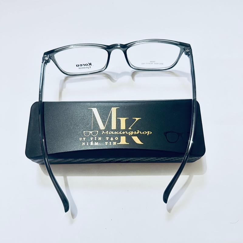 M13: Gọng nhựa TR90- chữ nhật size vừa . 7