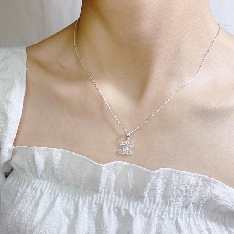 Product Introduction of Dây chuyền nữ mix mặt chữ X đá ghết sáng lấp lánh TMJ ( Tặng Kèm Hộp, Có Bảo Hành Làm Sáng) 1