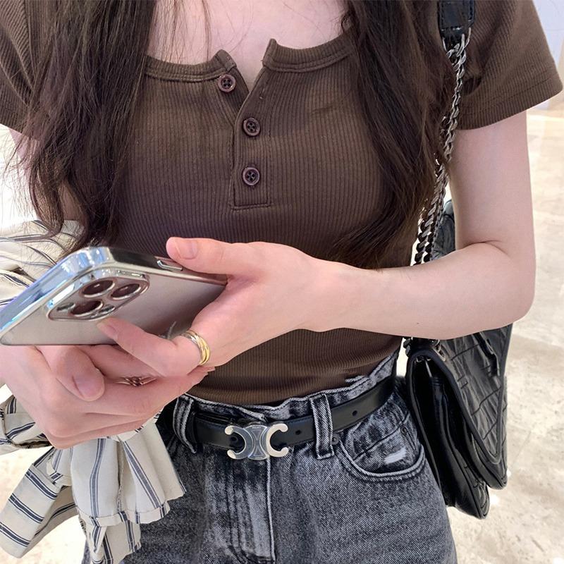 Product Introduction of Korean version collarbone exposed design waist cinching short top，solid color threaded short sleeved T-shirt，summer casual and fashionable simple T-shirt 3