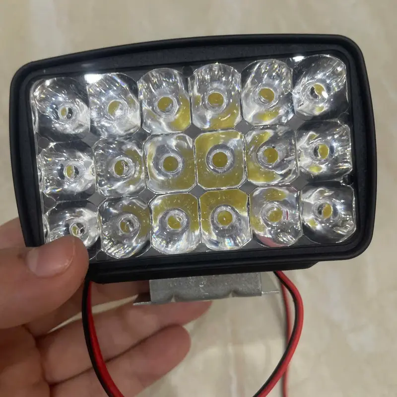 Đèn Pha Led Sử Dụng Chiếu Xa Cho Xe Máy, Xe Ô tô, Xe Cơ Giới 12V-36V 30W Chống Nước 5