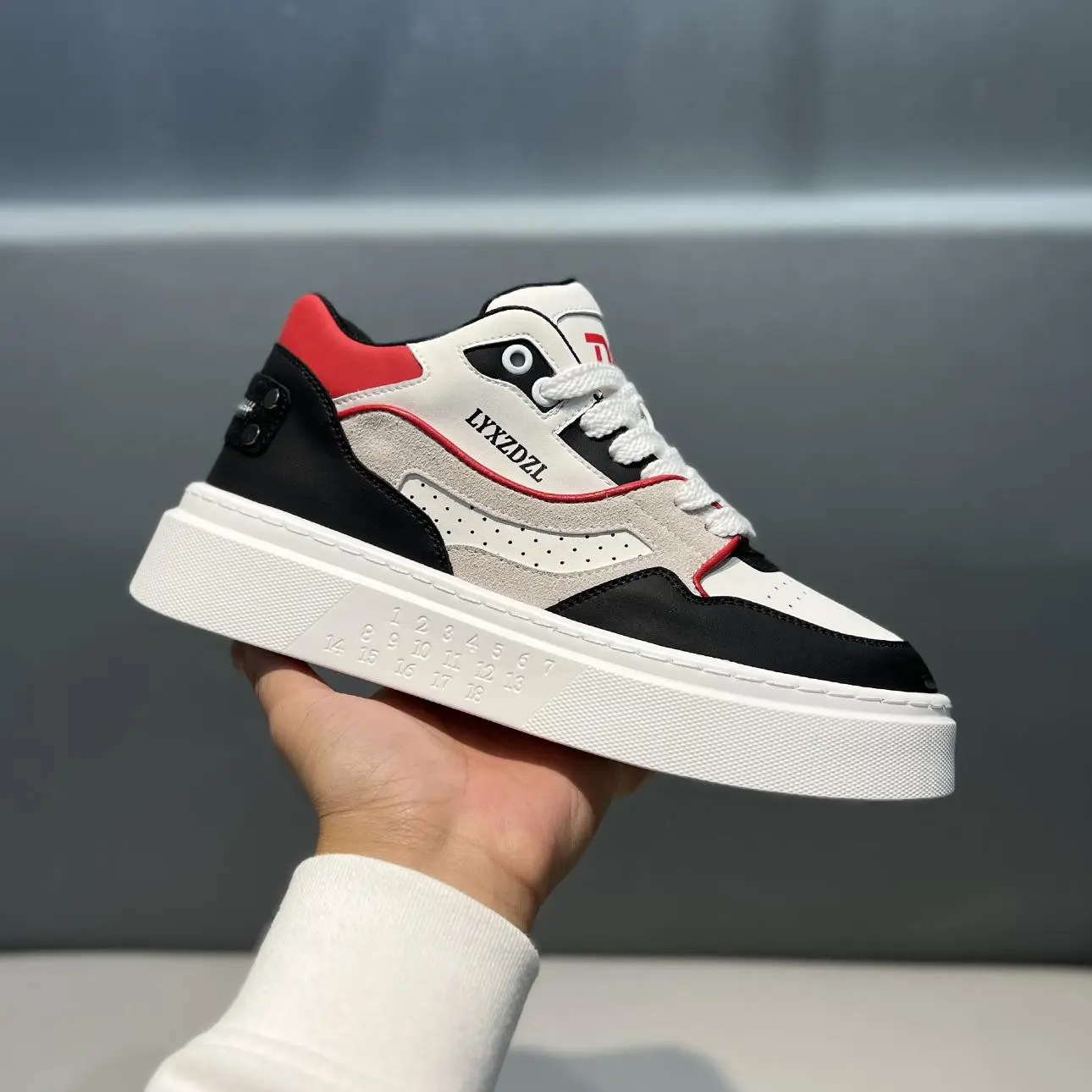 SNEAKER GD38 Trending 2024 Da Phối Lưới, Đế Đúc Cao Su Công Nghệ Mới. Shoes GiàY Shoes Đế Bằng Hot Style Street, Voucher Giảm Giá >40% Đế Bằng Shoes GiàY Jean Nam Nhung