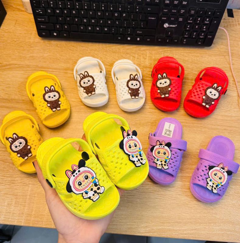 Dép tổ ong có quai sau cho bé trai bé gái hình thỏ labubu siêu nhẹ dễ thương cho bé tập đi