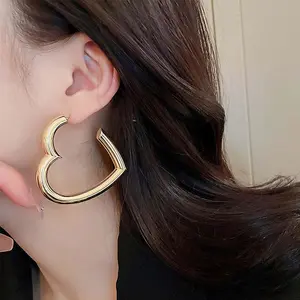 【Jojoo】Anting Bentuk Hati Sederhana Anting Akrilik Desain Ceruk Anting Wanita