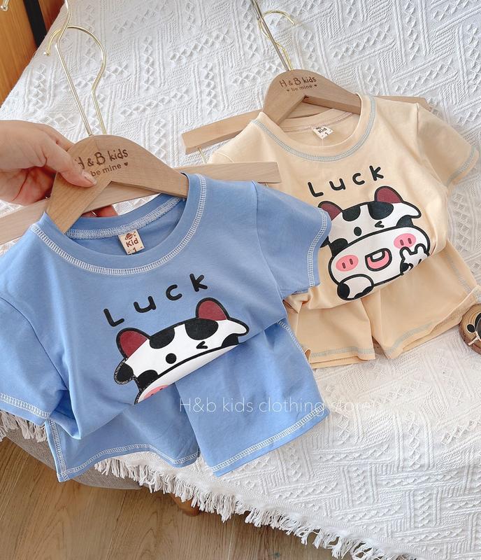 bộ quần áo trẻ em bộ cộc tay  hình bò sữa cho bé trai và giá szie 6-18kg