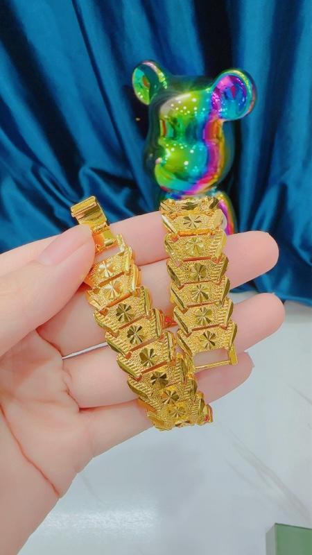 Product Introduction of Lắc tay hoa thị bản to màu 24 k  ( ấn vào phần mô tả để xem video cách mở khoá đeo lắc tay) 8