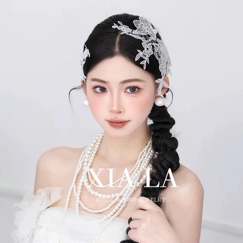 Hoa ren cài tóc cô dâu phong cách sang trọng tinh tế 2
