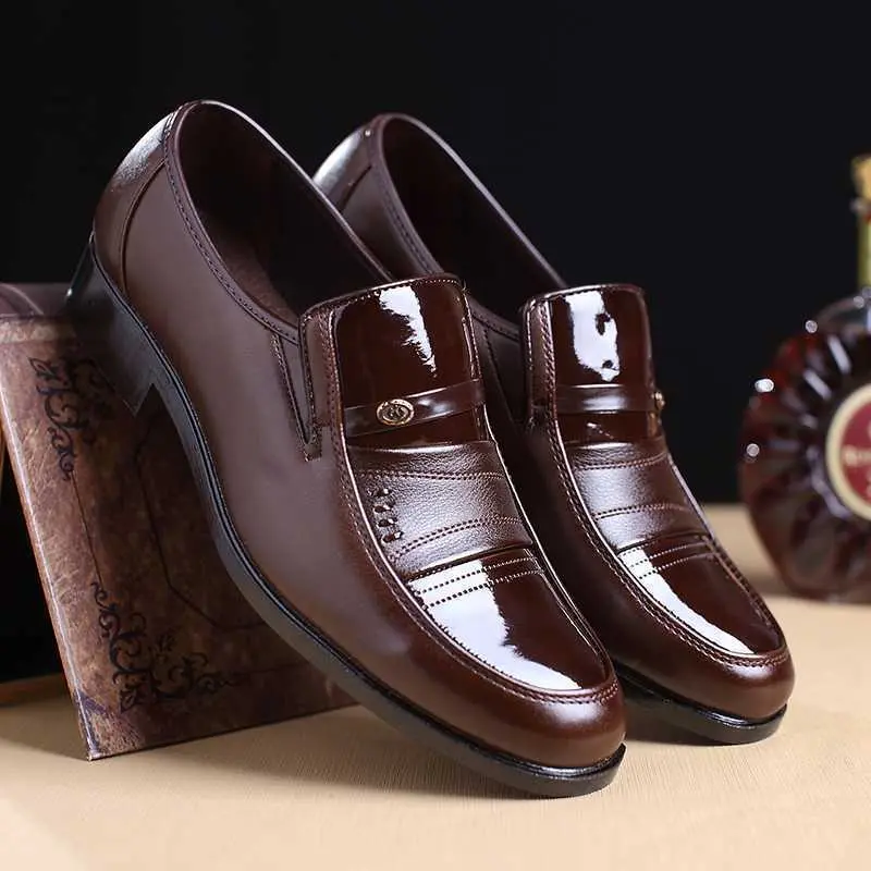 Fashion Men Dress Shoes Slip on Business Style Classic Men Formal Shoes Solid Male Work Shoes for Men Designer 7