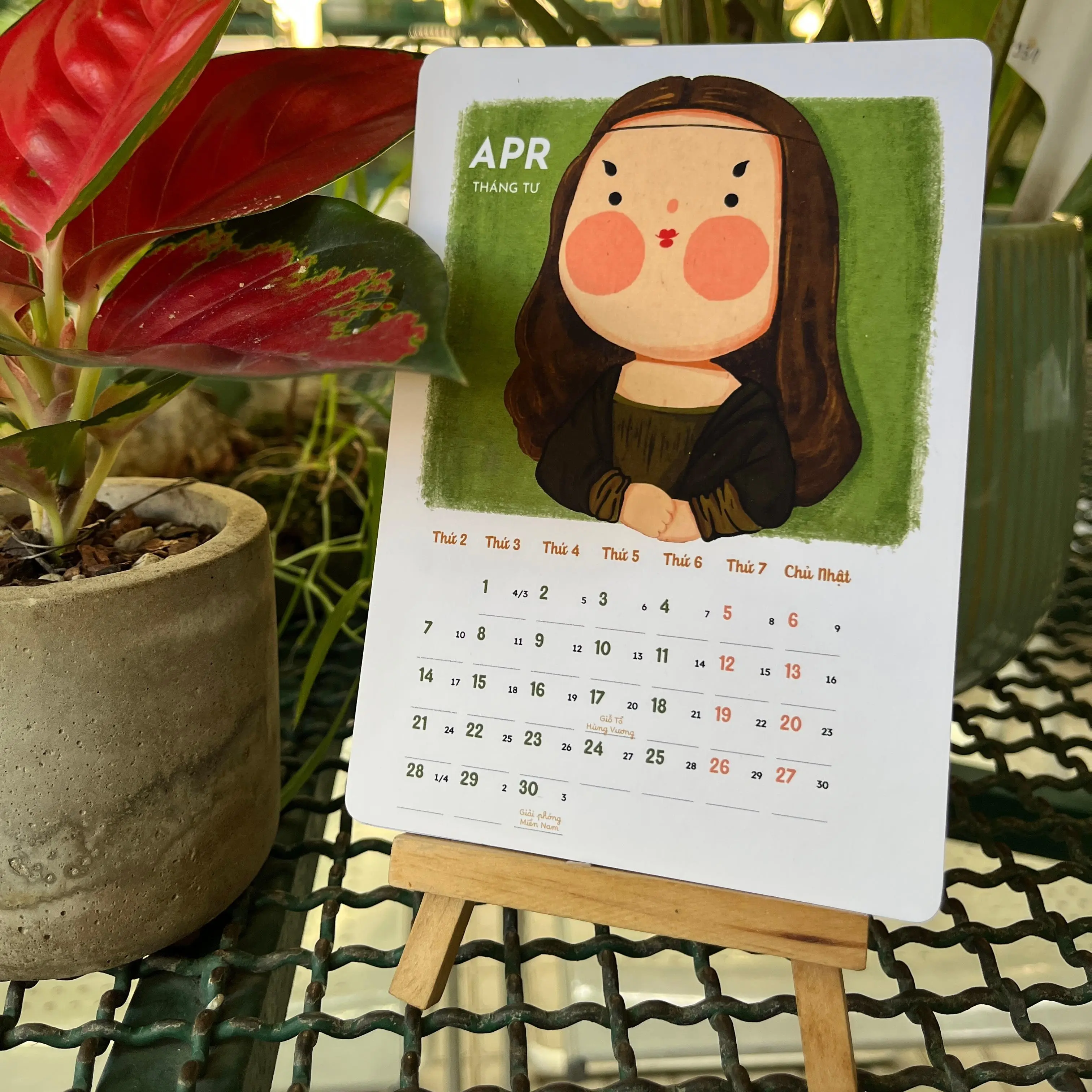 Lịch 2025 in hình theo yêu cầu kích thước 10,5 x 15 cm